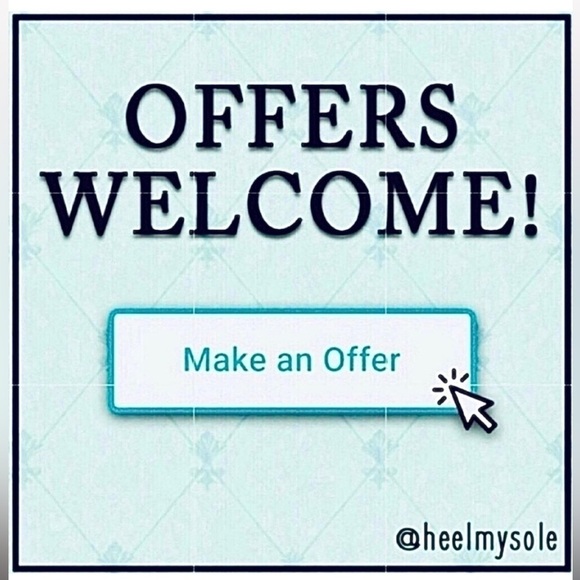 Emery Rose Button Down Ruffled Blouse - Picture 2 of 12